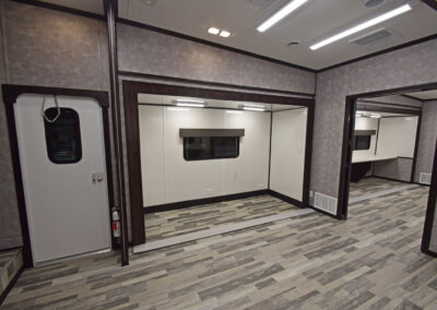 MOBILE OFFICE TRAILERS SLIDEOUT ROOM FOR SALE
